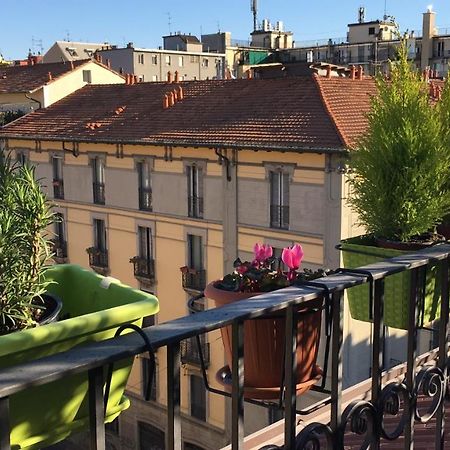 Apartment Pied A Terre With Terrazza In Milan City Center Bagian luar foto