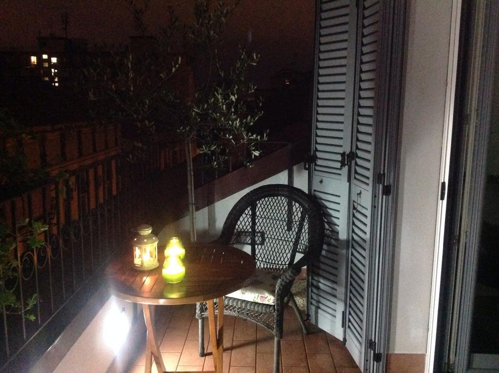 Apartment Pied A Terre With Terrazza In Milan City Center Ruang foto