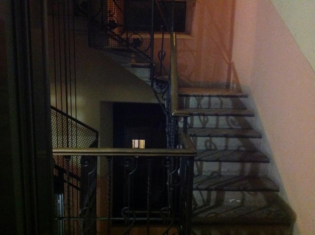 Apartment Pied A Terre With Terrazza In Milan City Center Ruang foto