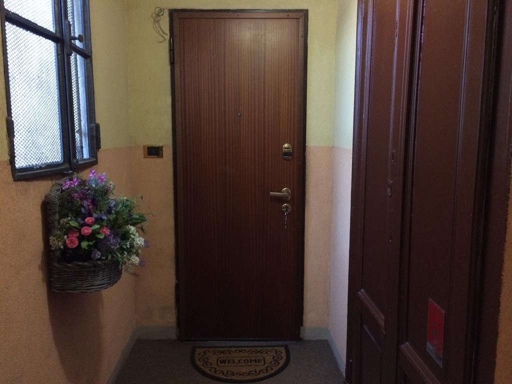 Apartment Pied A Terre With Terrazza In Milan City Center Bagian luar foto