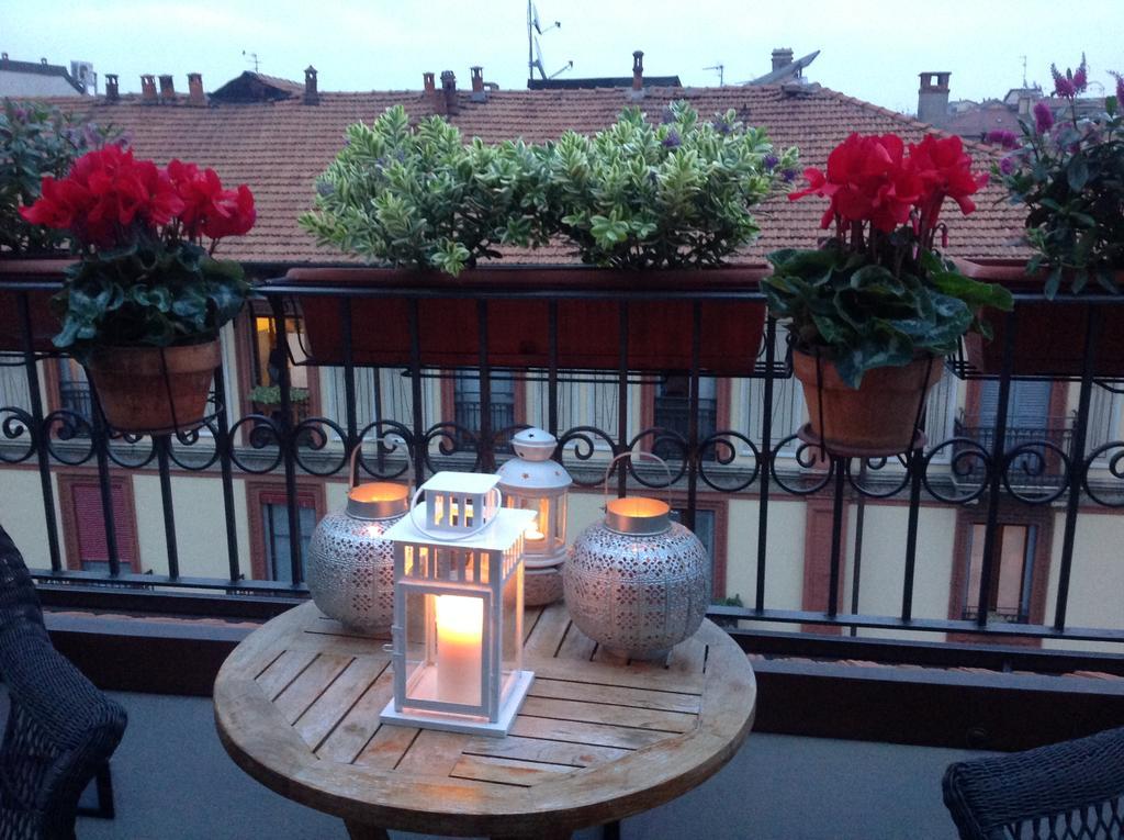Apartment Pied A Terre With Terrazza In Milan City Center Bagian luar foto